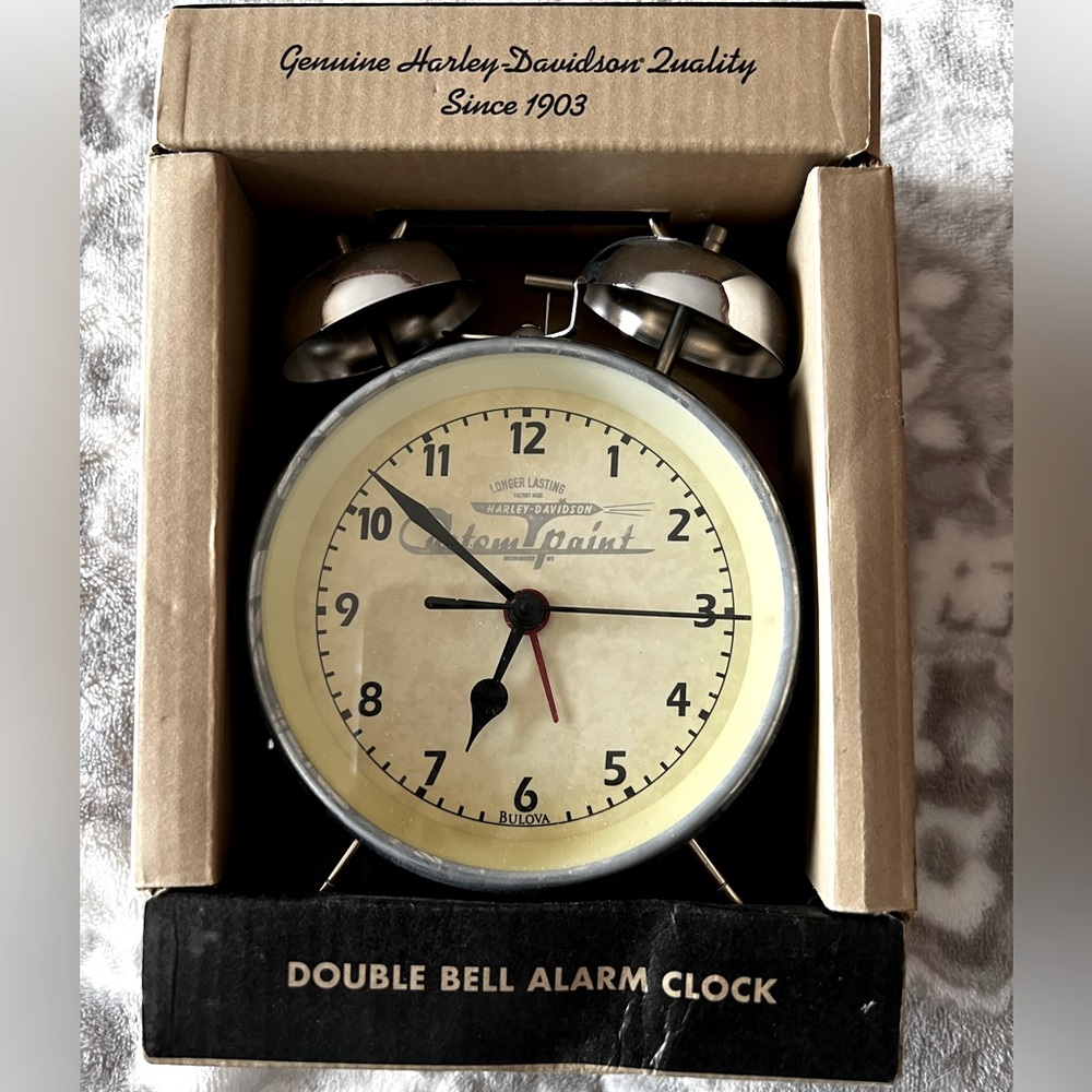 Double bell alarm clock